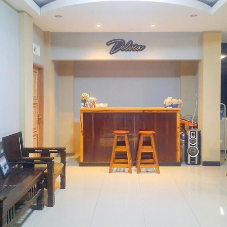 Delvia Bromo Homestay Mitra Reddoorz باسوروان المظهر الخارجي الصورة