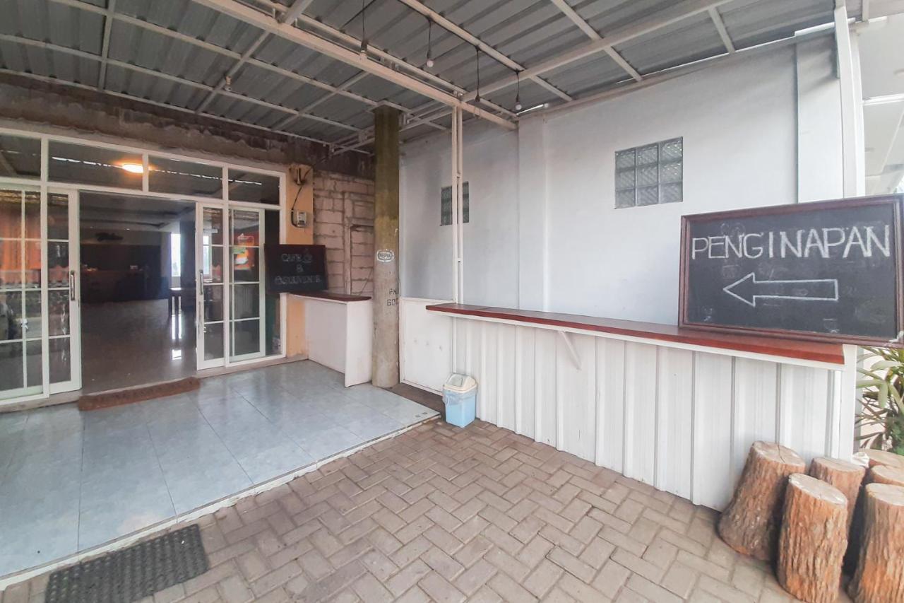Delvia Bromo Homestay Mitra Reddoorz باسوروان المظهر الخارجي الصورة