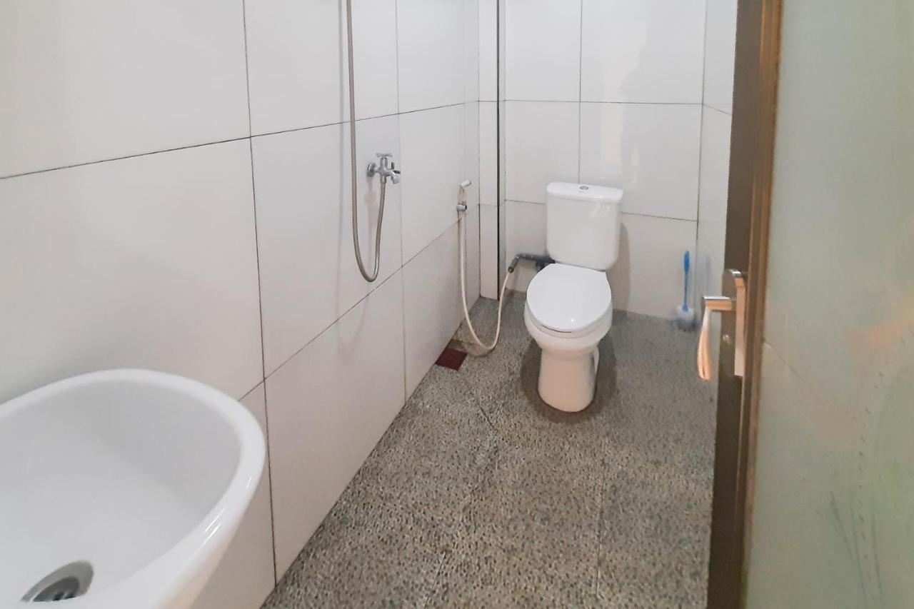 Delvia Bromo Homestay Mitra Reddoorz باسوروان المظهر الخارجي الصورة